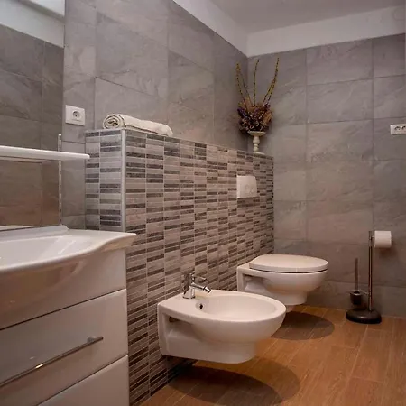 One-bedroom In I Διαμέρισμα Ρόβινι