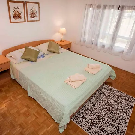 Apartman One-bedroom In I